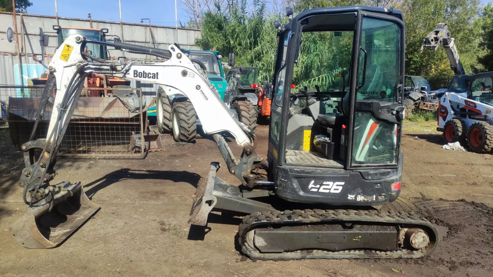 Bobcat E26